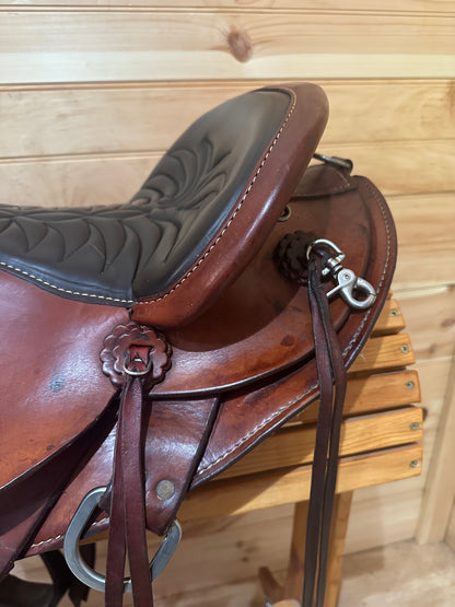 16” Big Horn Endurance Trail Saddle Model 801