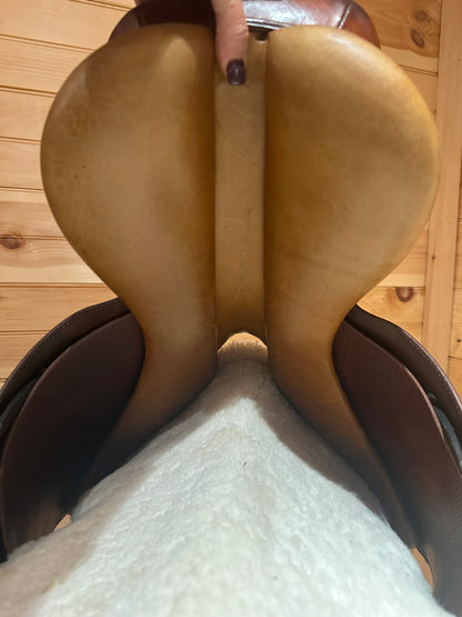 16” Collegiate Children’s Close Contact Saddle