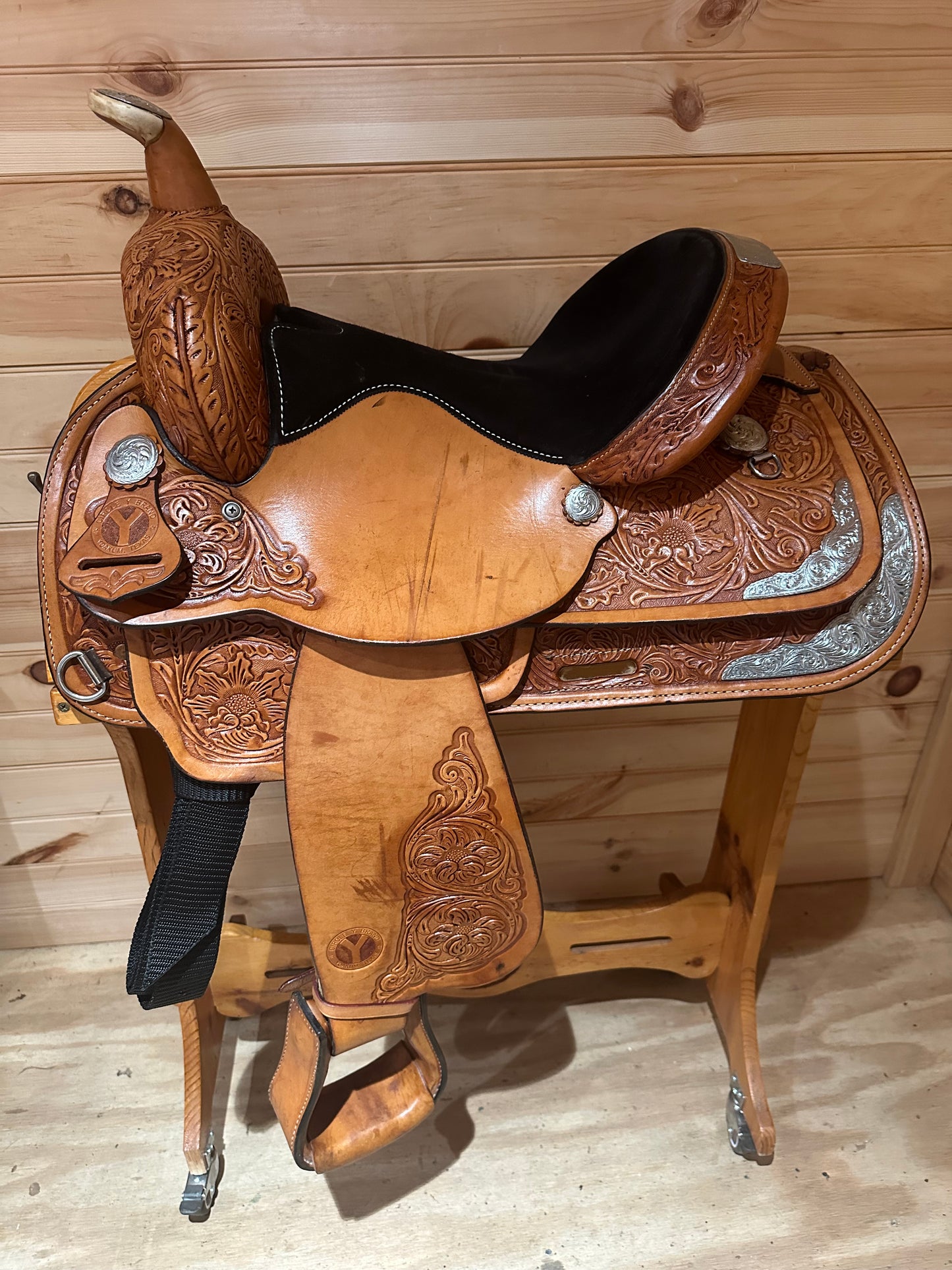 14” Circle Y Youth Western Show Saddle Model 3660