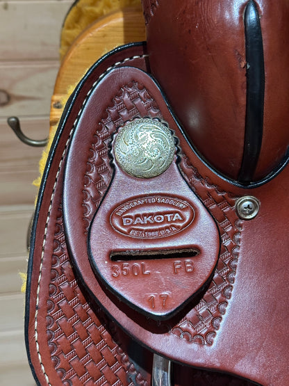 17” Dakota Saddlery Western Trail Saddle Model 350L