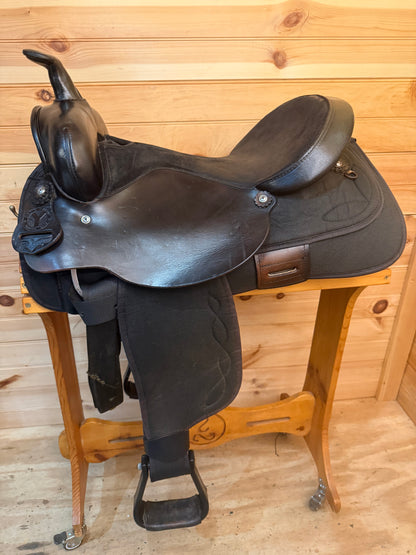 16” Circle Y Lightweight Western Trail Saddle Model 3576
