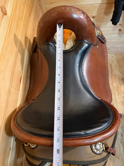 15” Imus 4-Beat Elite Gaited Endurance Trail Saddle & Matching Breast Collar