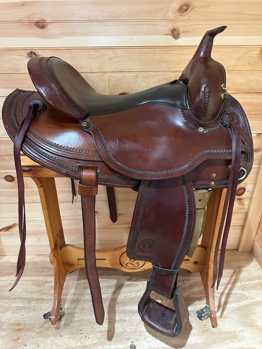 16” Circle Y Flex-Lite Round Skirt Western Trail Saddle Model 1548