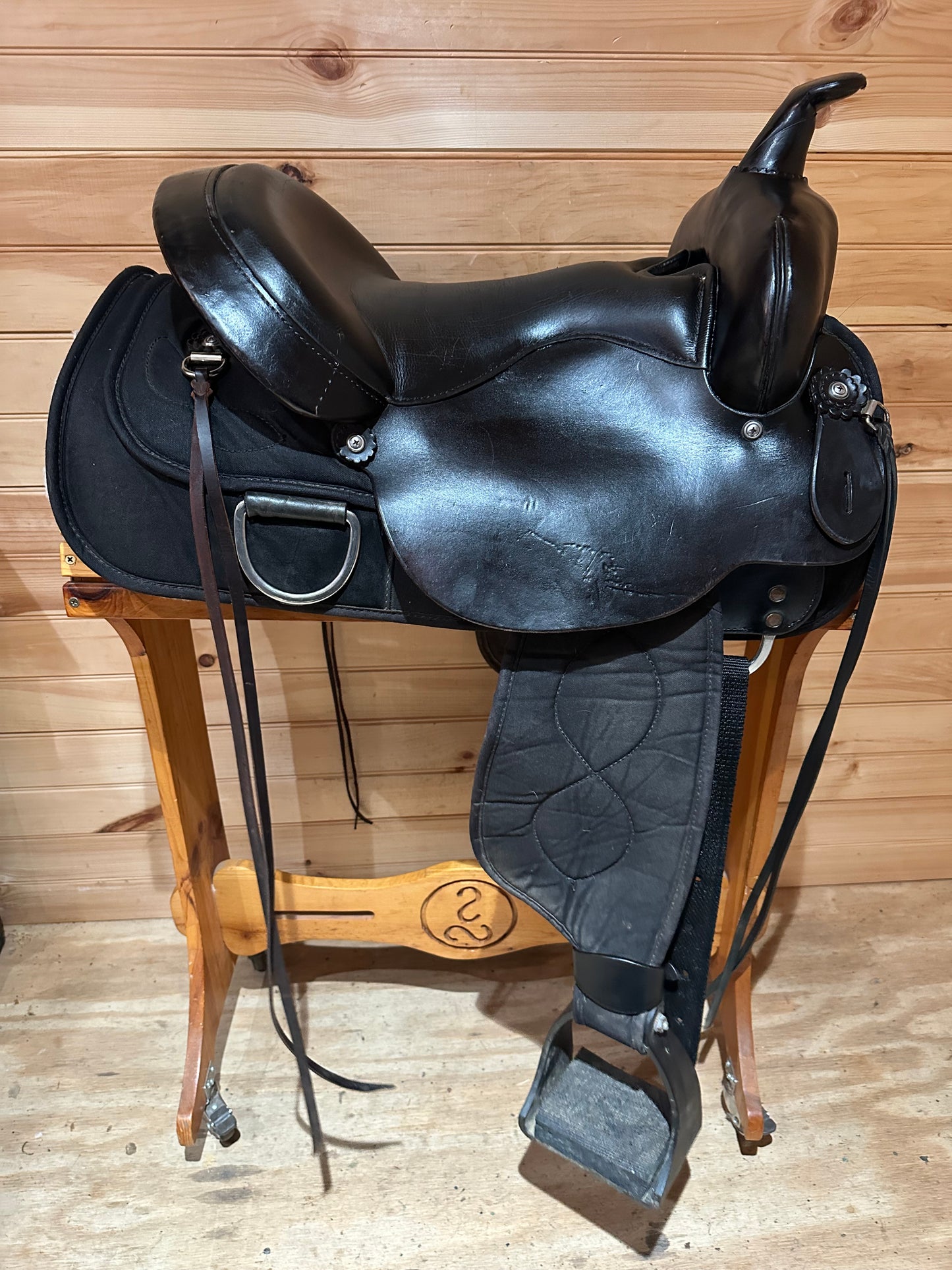 16” Circle Y High Horse Lockhart Western Trail Saddle Model 6910