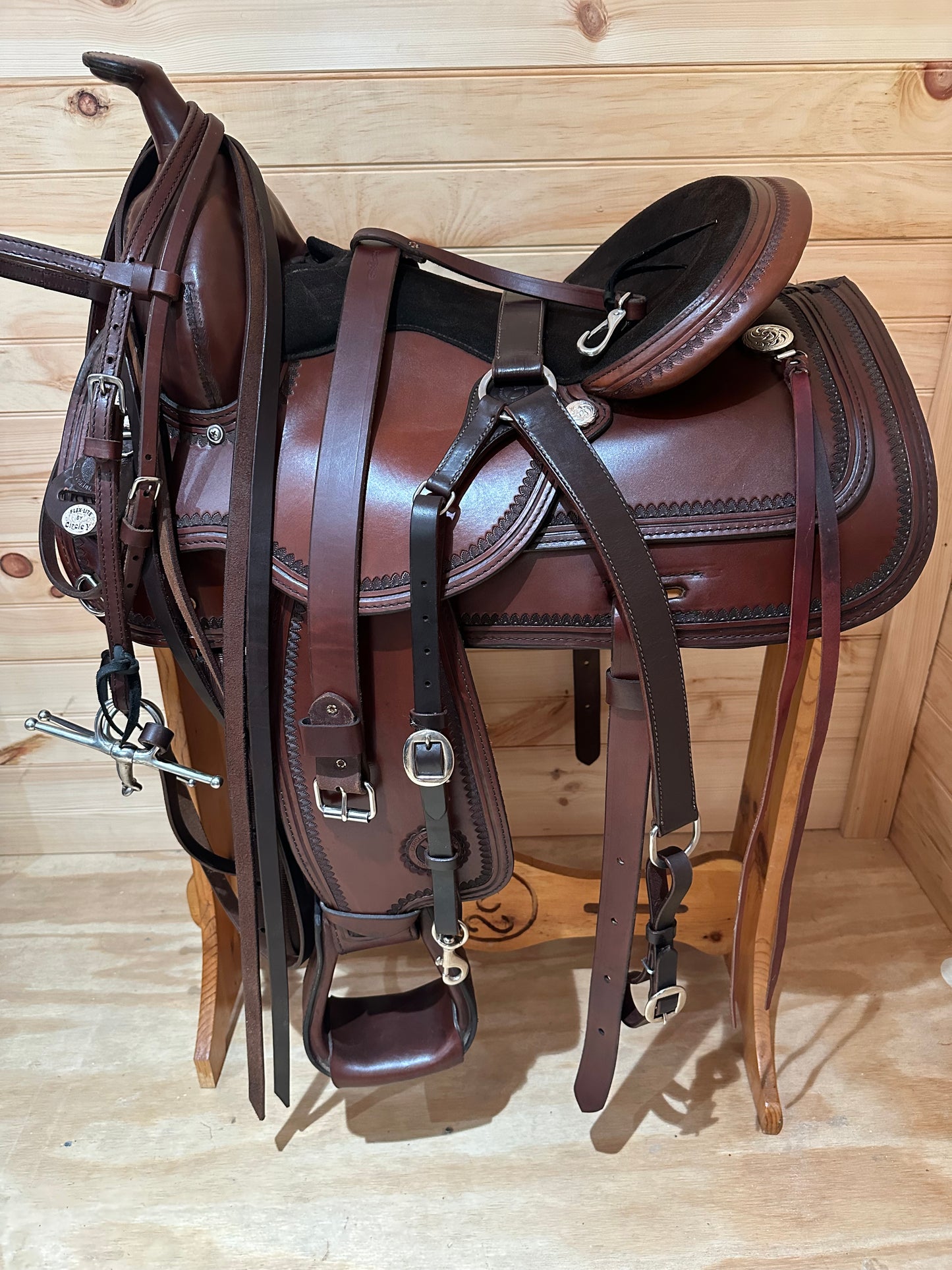 15” Circle Y Flex-Lite Park & Trail Western Saddle Model 1551 *Complete Tack Package*