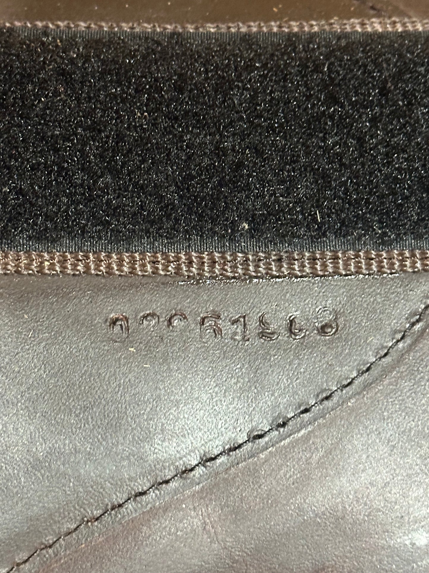 16” Edix Tiamo Treeless Endurance Trail Saddle