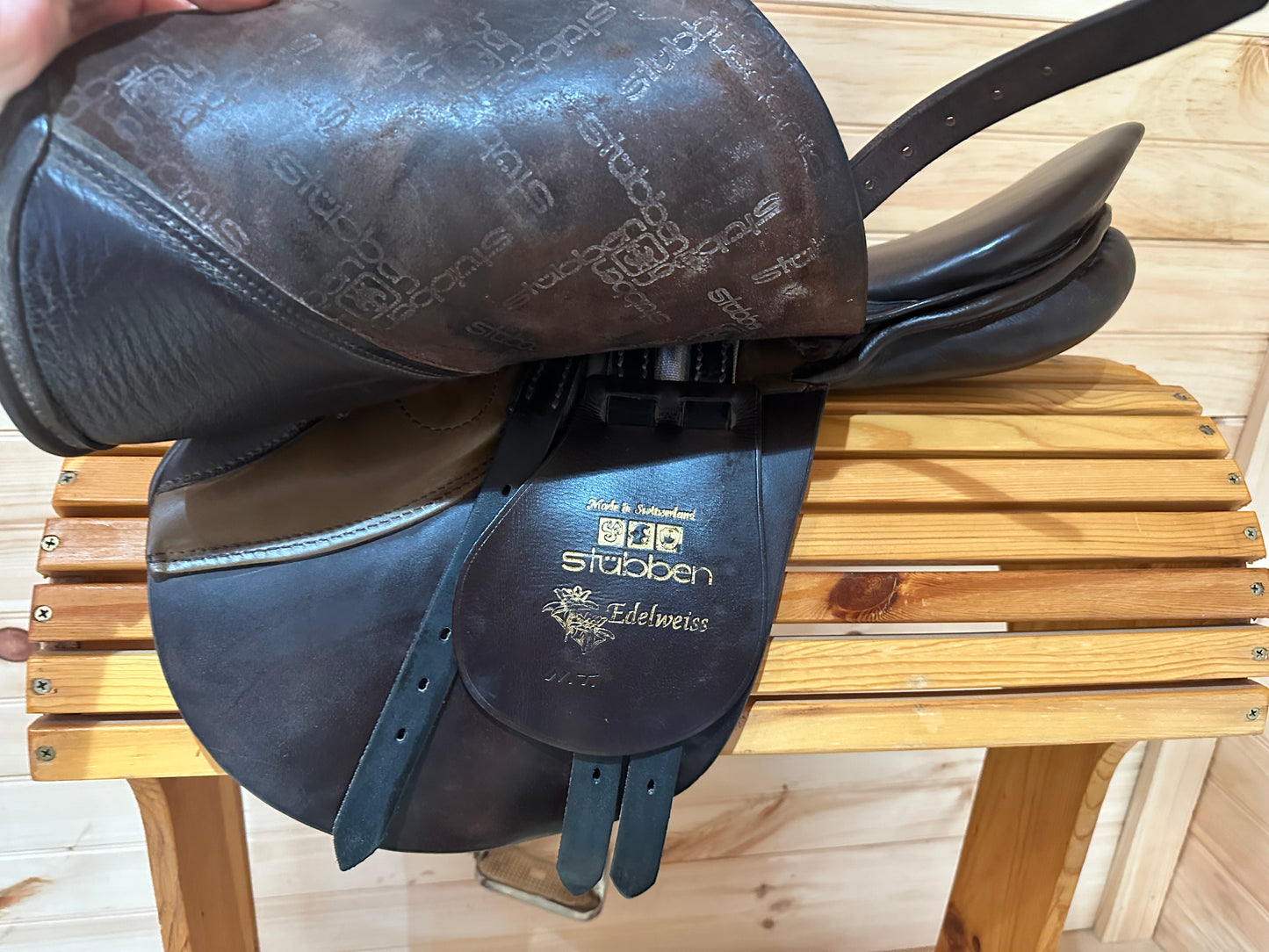 17” Stubben Edelweiss Close contact/Jumping Saddle D/31cm