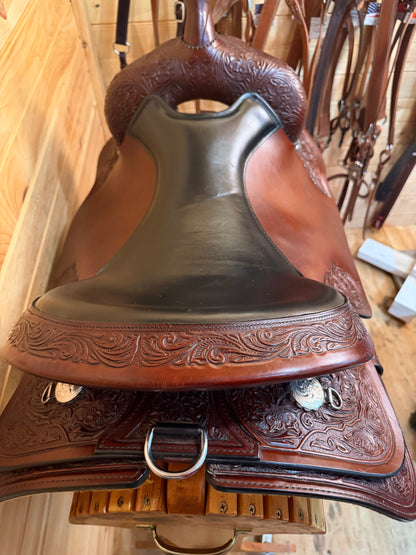 18” Circle Y Houston Western Trail Saddle Model 2610