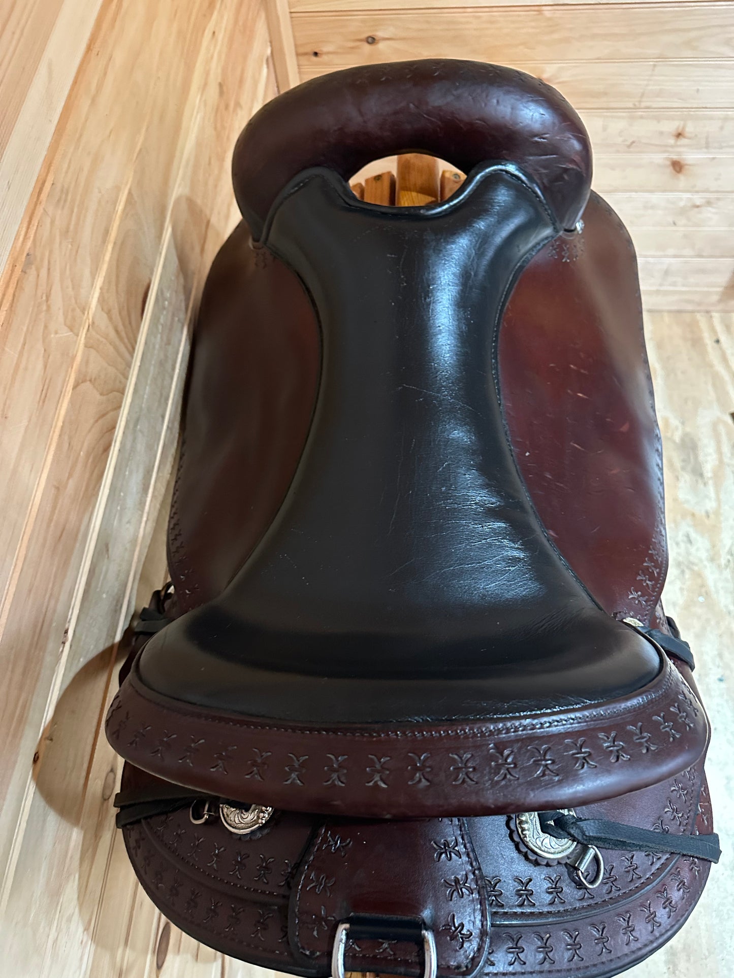 17” Circle Y Mississippi Trail Gaiter Western Gaited Saddle Model 1585