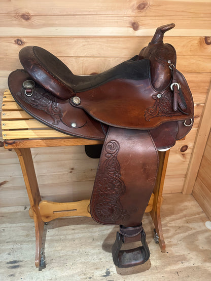 16” Circle Y Arabian Round Skirt Western Trail Saddle Model 2126