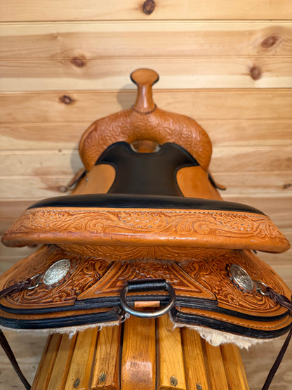 16” Circle Y High Horse Round Rock Gaited Western Trail Saddle Model 6870 (2015)