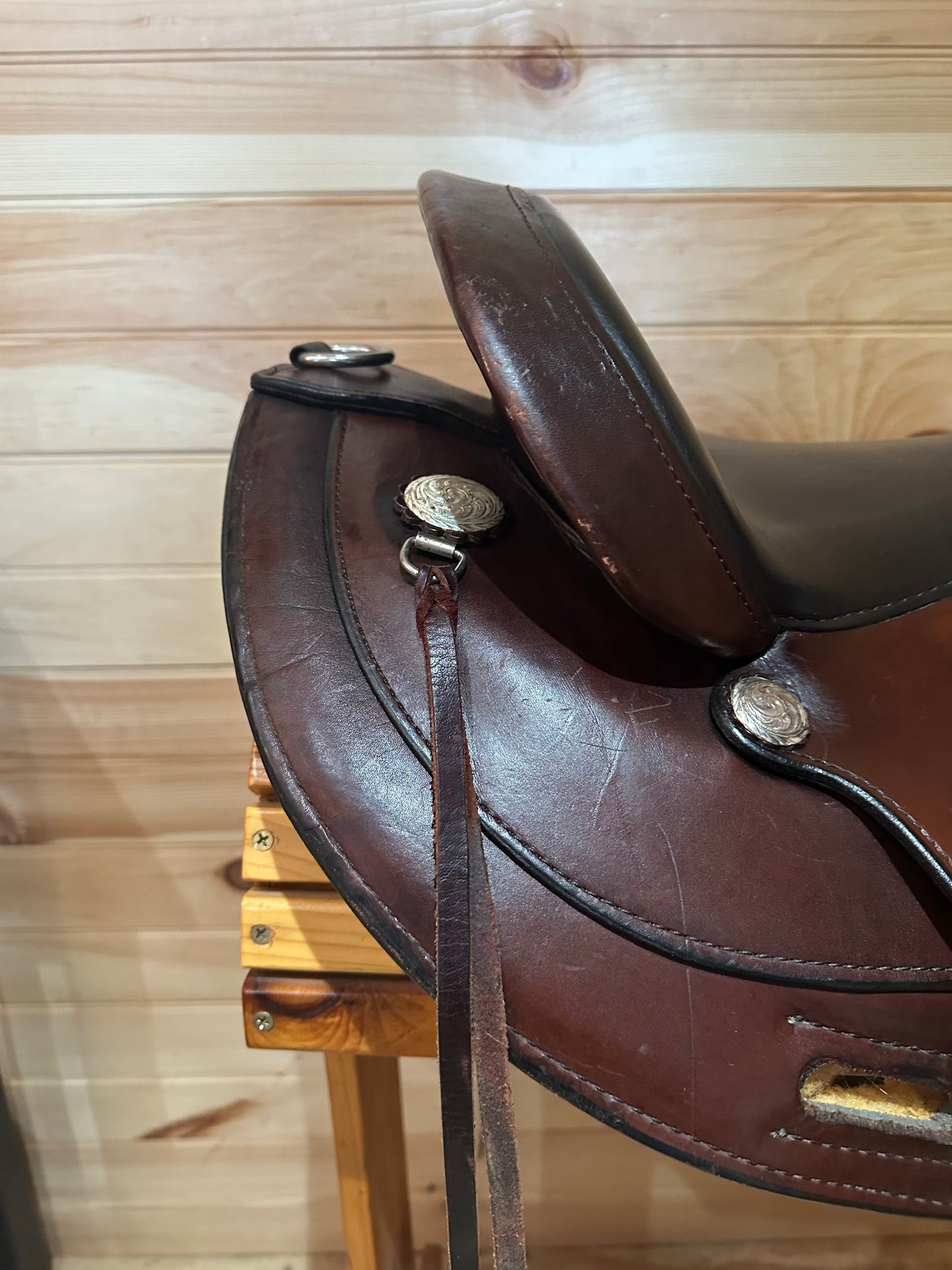 16” Circle Y Mojave Flex2 Western Trail Saddle Model 1561
