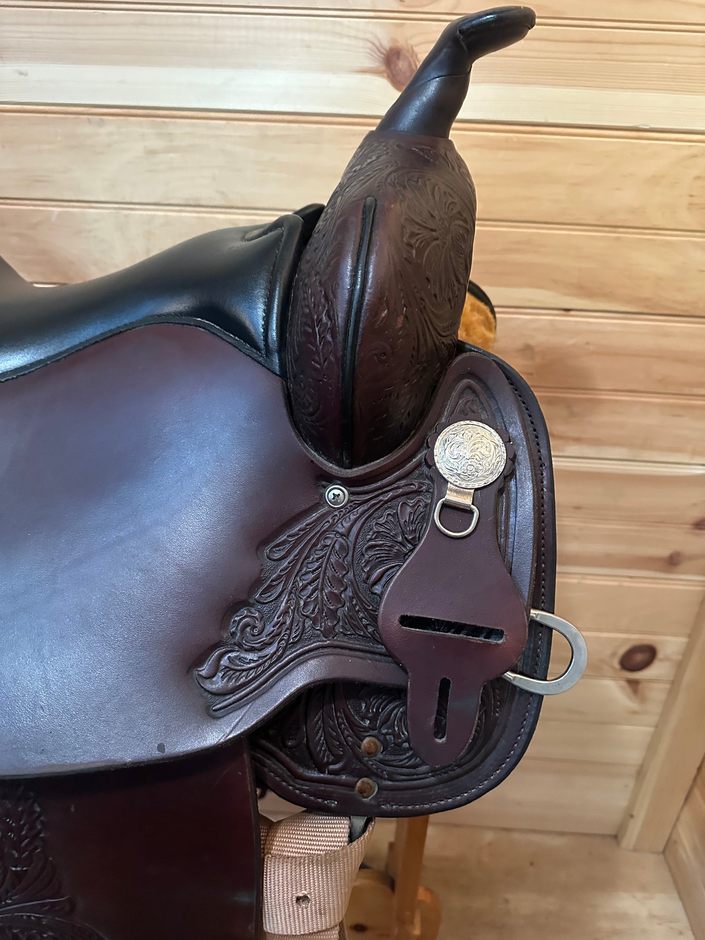 17” Circle Y High Horse Mineral Wells Western Trail Saddle Model 6812 (2020)