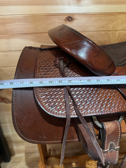 15.5” Double R Red Ranger Roping Western Saddle