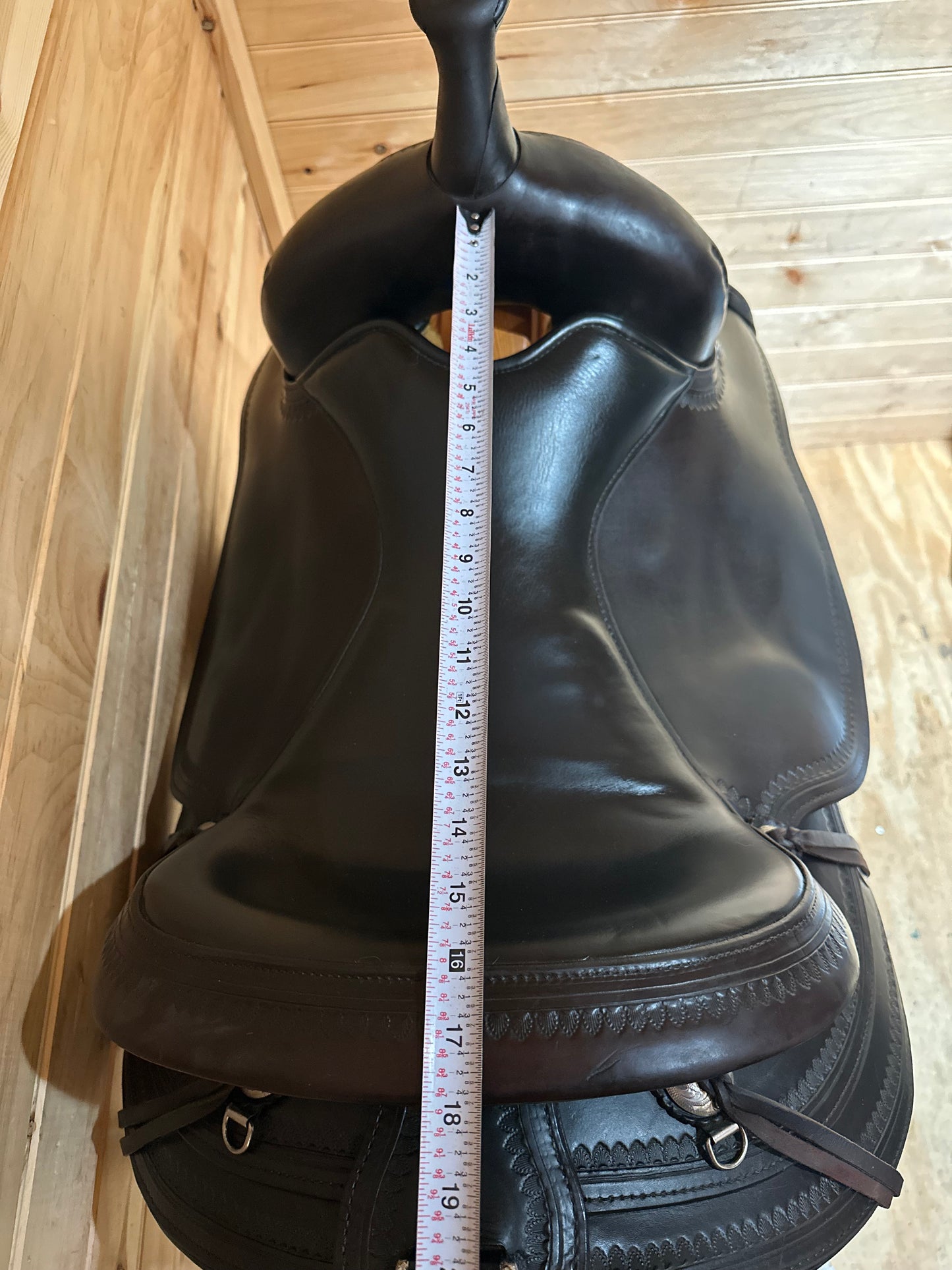 16” Circle Y Omaha Flex2 Western Trail Saddle Model 1554