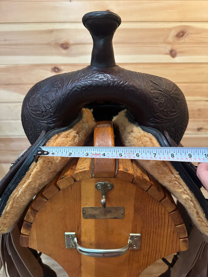 17” Circle Y High Horse Mineral Wells Western Trail Saddle Model 6812 (2020)