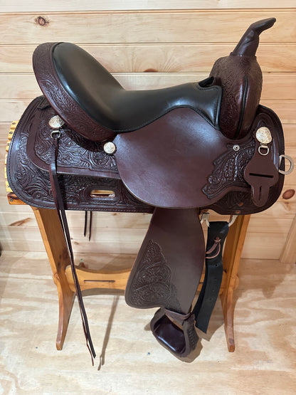 15” Circle Y High Horse Mineral Wells Western Trail Saddle Model 6812 (Wide)