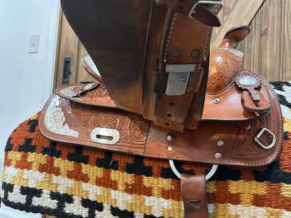 14” Crates Youth Show Saddle Model 2307