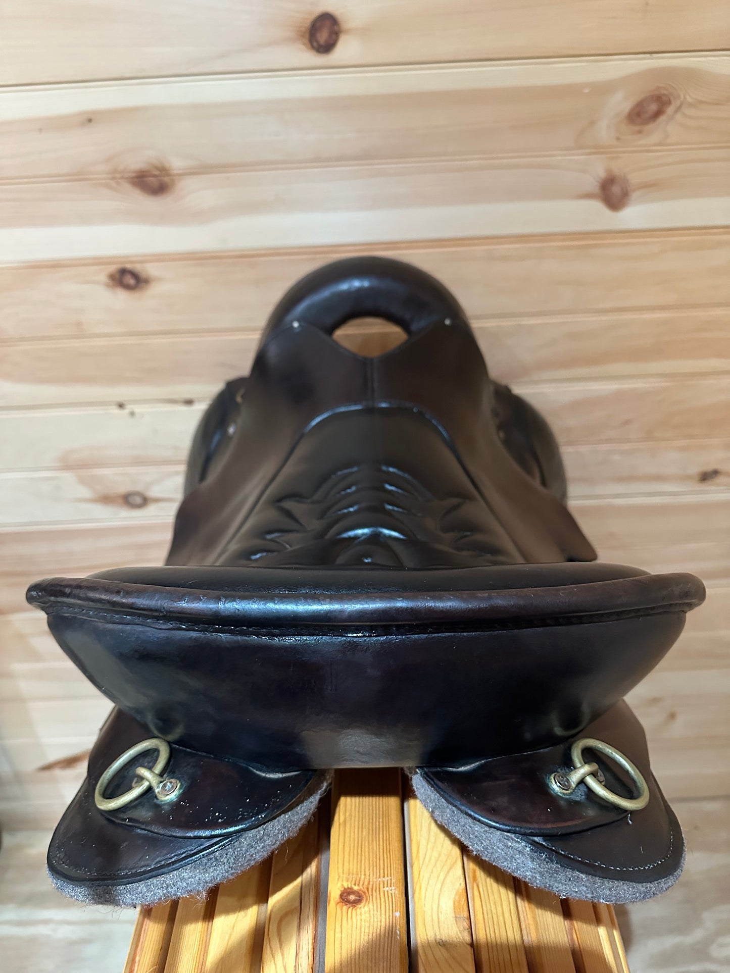 17.5” Tucker Equitation Endurance Trail Saddle Model 149