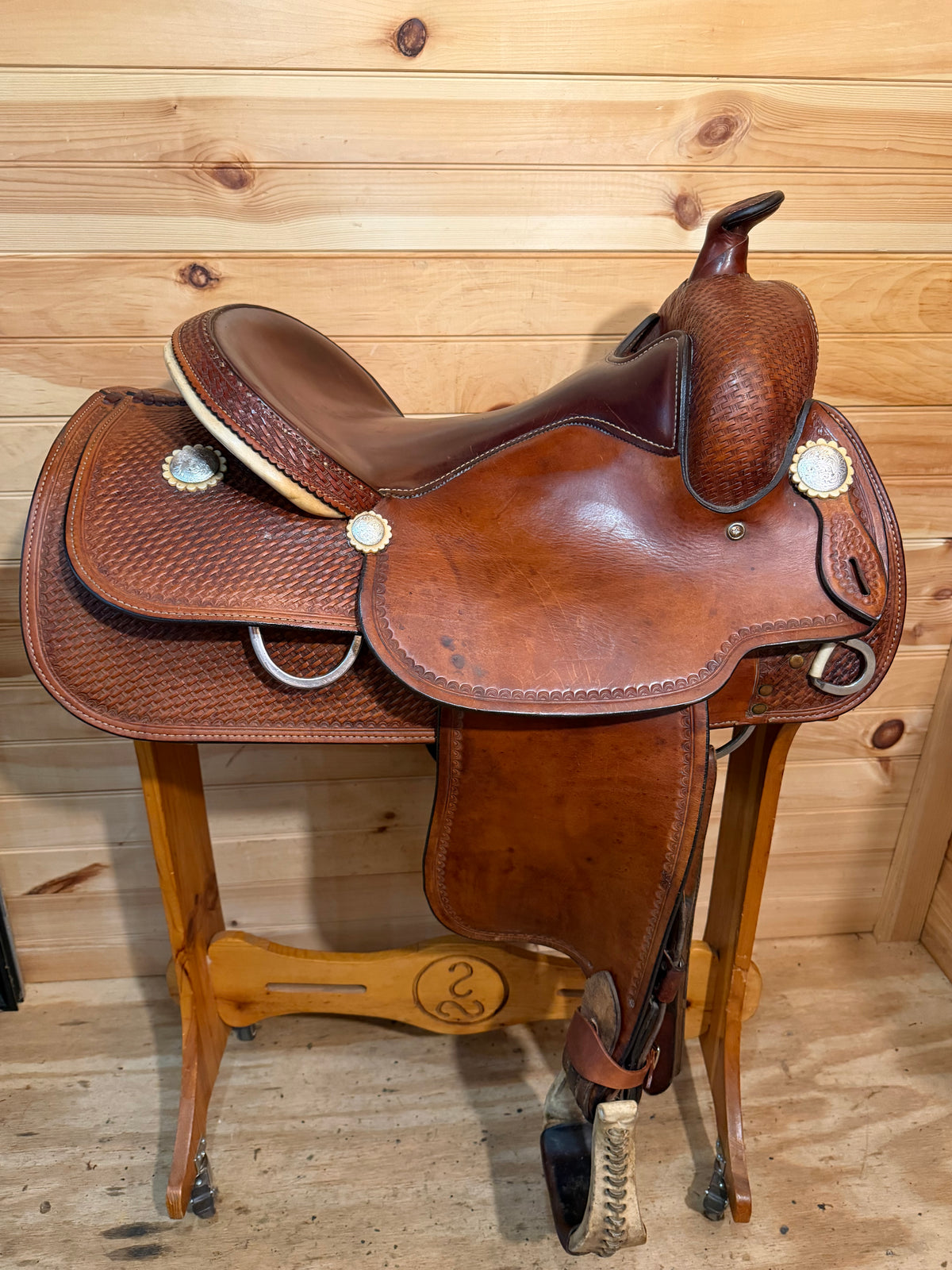 15.5” Crates Equi-Fit Reiner Saddle Model 4524-3