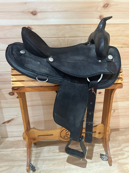 17” Abetta Flex Lightweight Round Skirt Trail Saddle