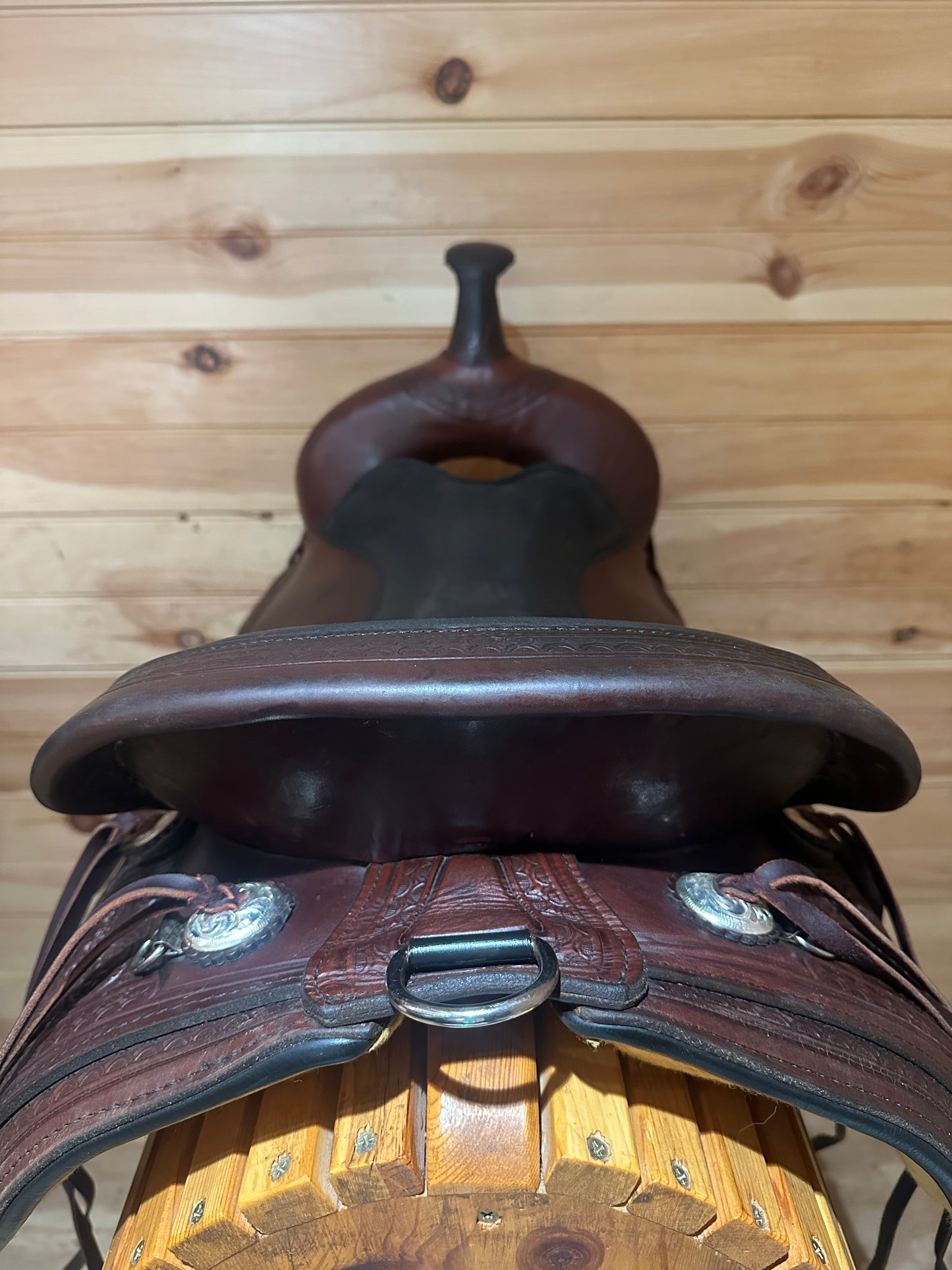 17” Circle Y BasketFlower Trail Flex-Lite Western Trail Saddle Model 1552
