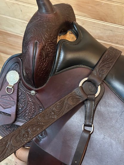 17” Circle Y High Horse Mineral Wells Western Trail Saddle Model 6812 (2020)