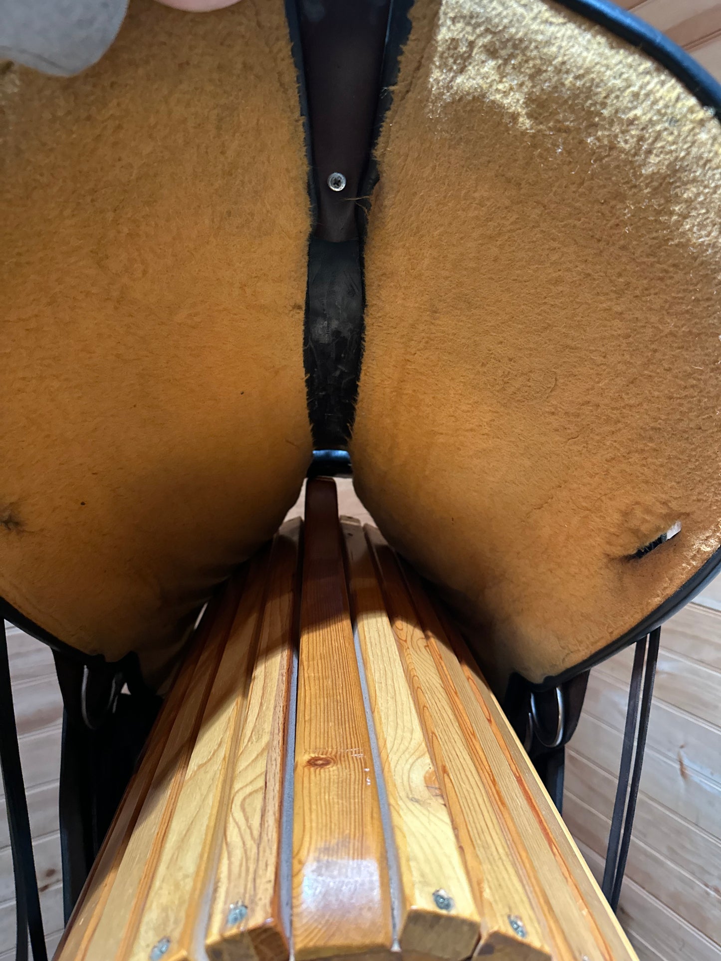 16” Circle Y Omaha Flex2 Western Trail Saddle Model 1554