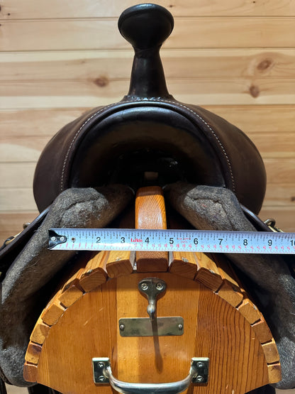 17.5” Tucker Saddlery Cheyenne Western Trail Saddle Model 157