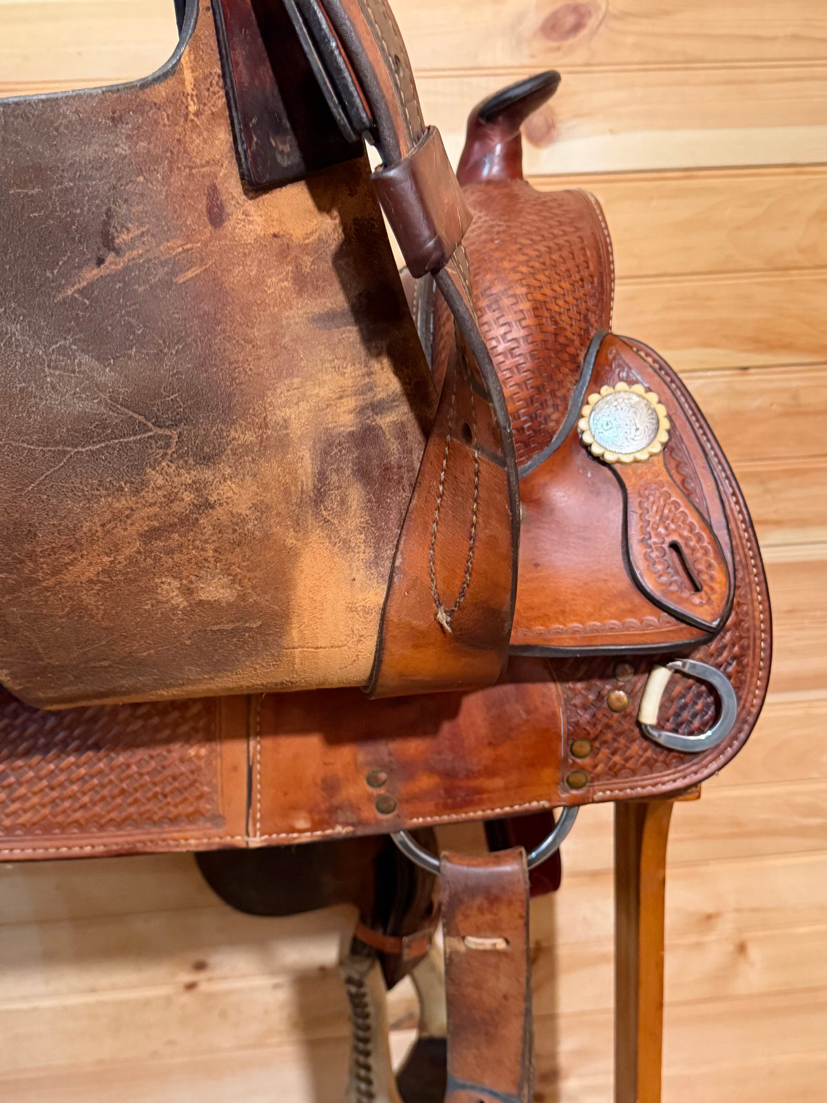 15.5” Crates Equi-Fit Reiner Saddle Model 4524-3