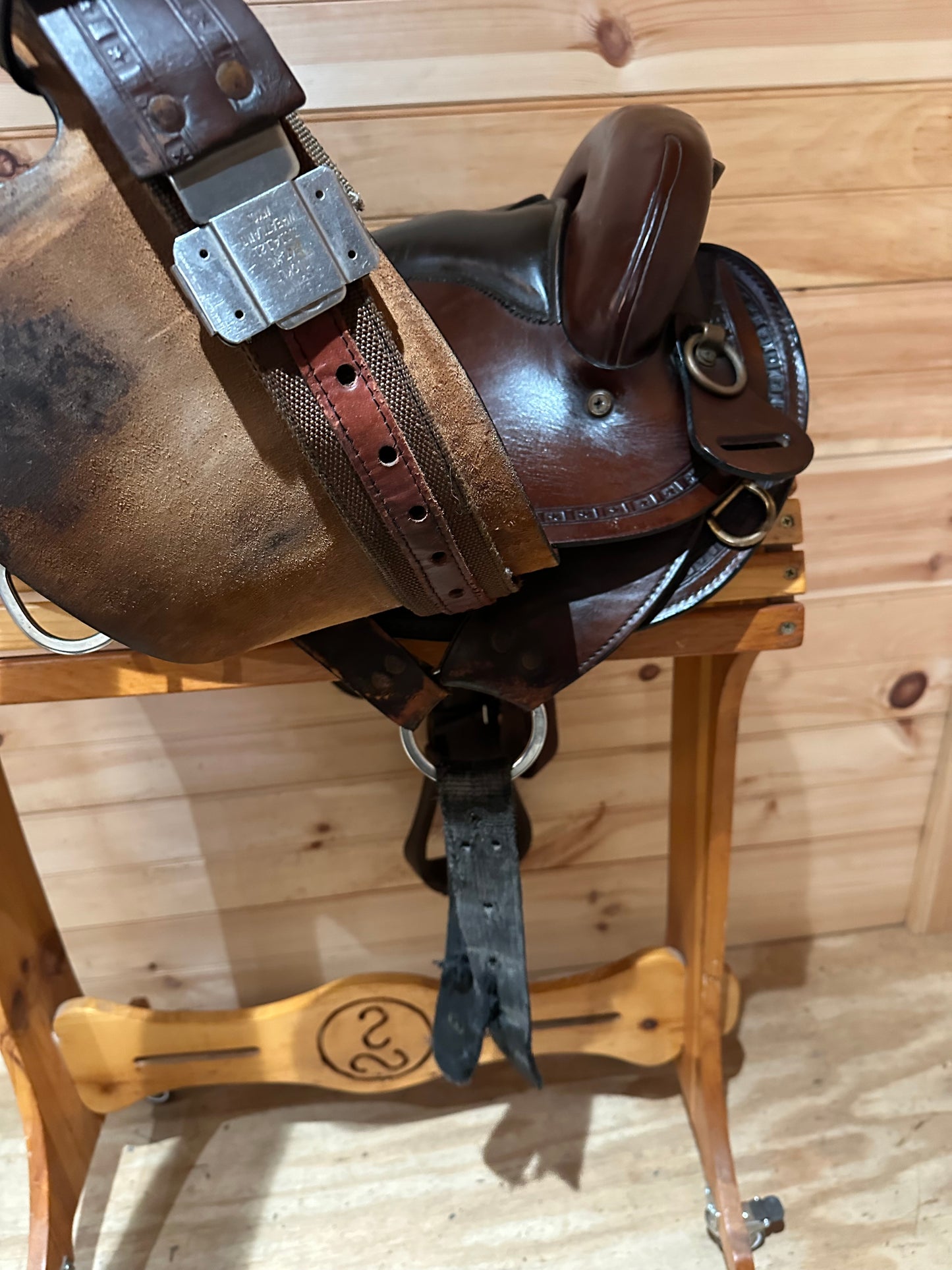16” Big Horn Endurance Trail Saddle Model 805