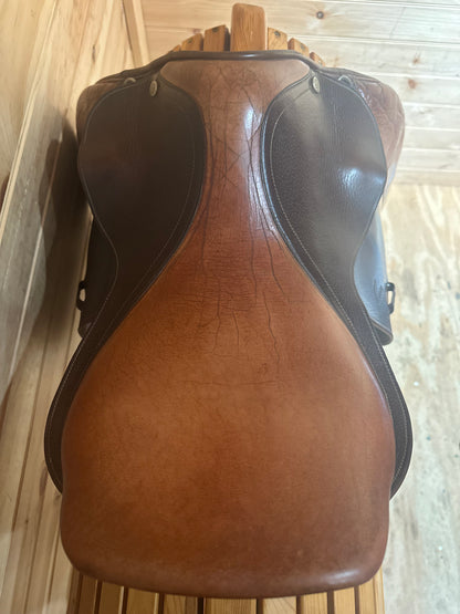 16” Pessoa Close Contact Jumping Saddle (M)
