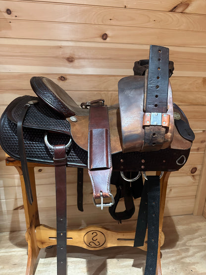 16” Circle Y Team Penner Western saddle Model 2634