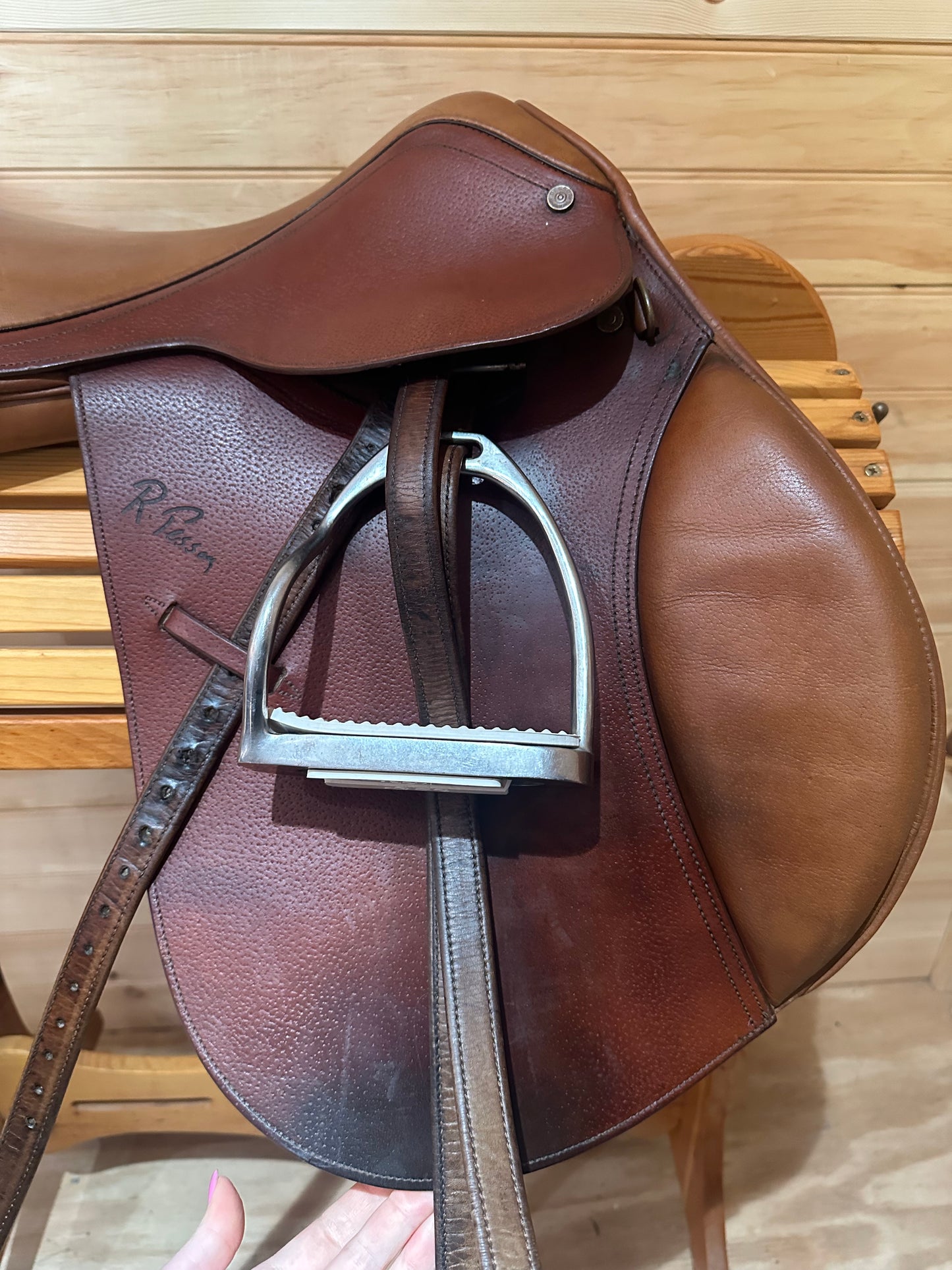 17” Pessoa Close Contact Jumping Saddle