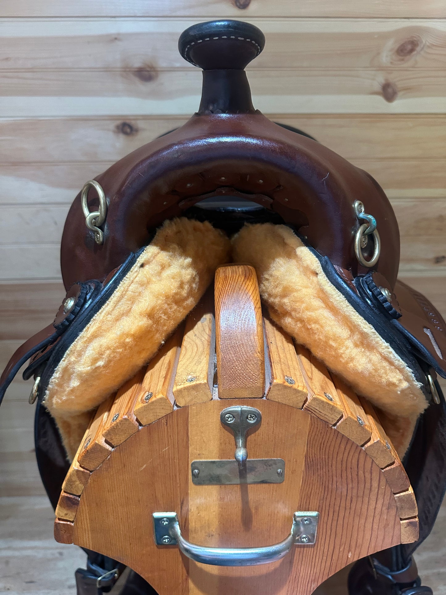 16” Imus 4Beat Gaited Western Trail Saddle