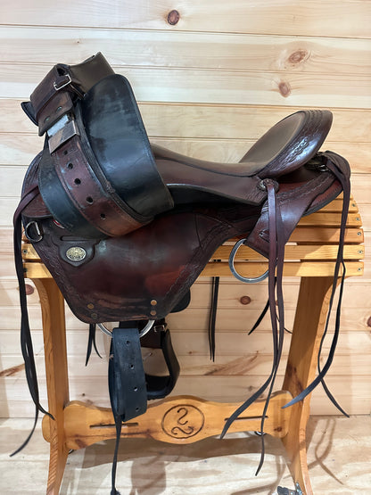 16” Circle Y Flagstaff Flex-Lite Western trail saddle Model 1571