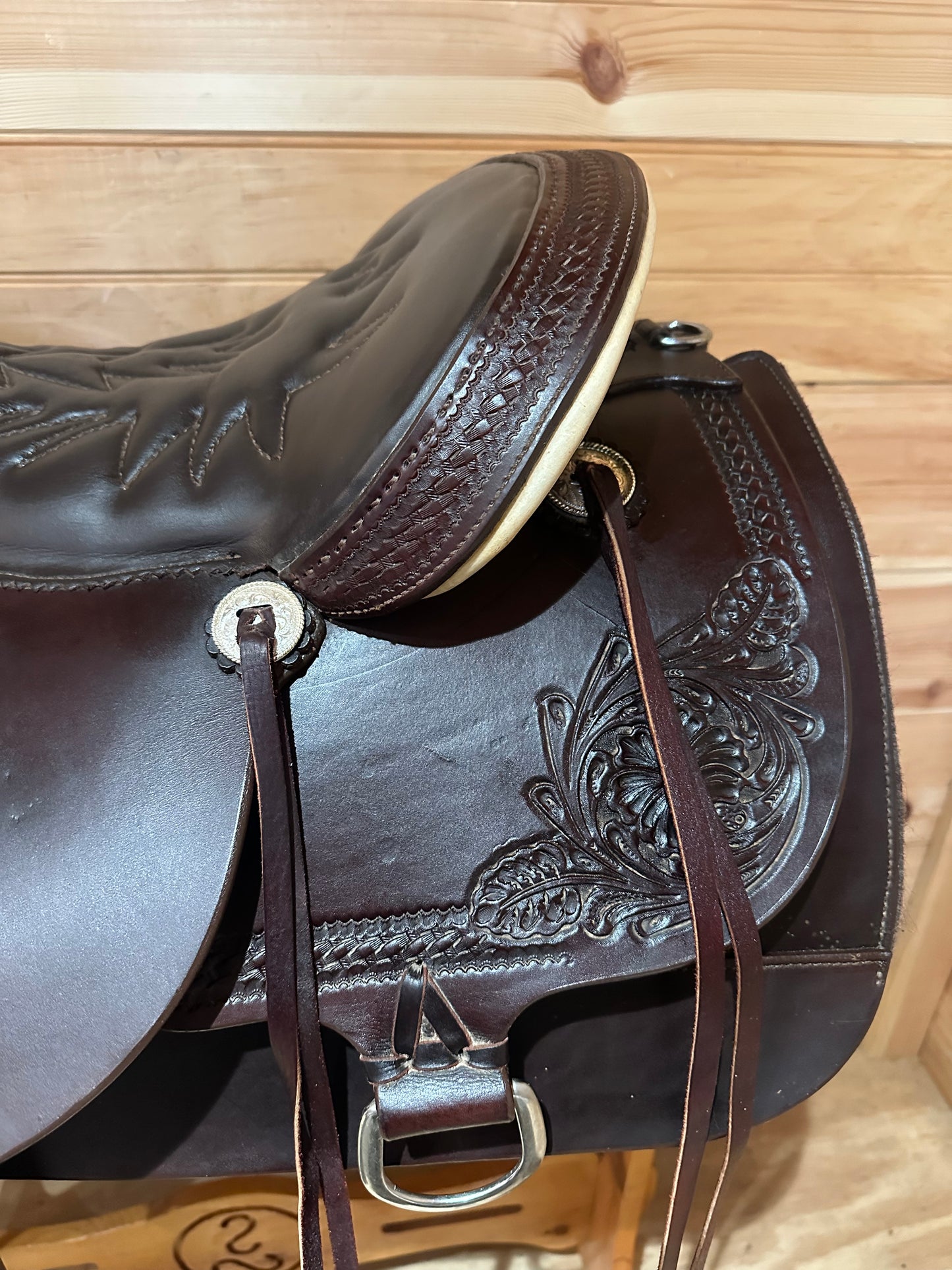 16.5” Tucker Ranch Hand Western Trail Saddle Model 250