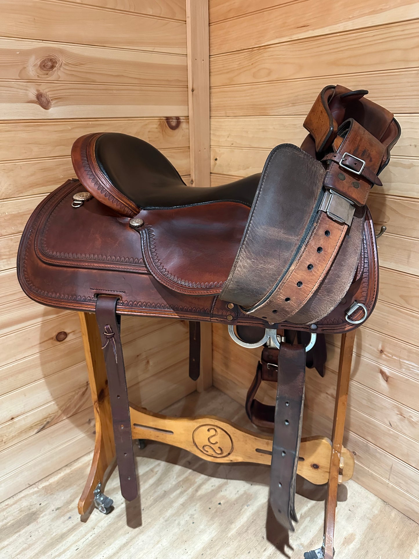 16” Circle Y Topeka Flex-Lite Western Trail Saddle Model 1551