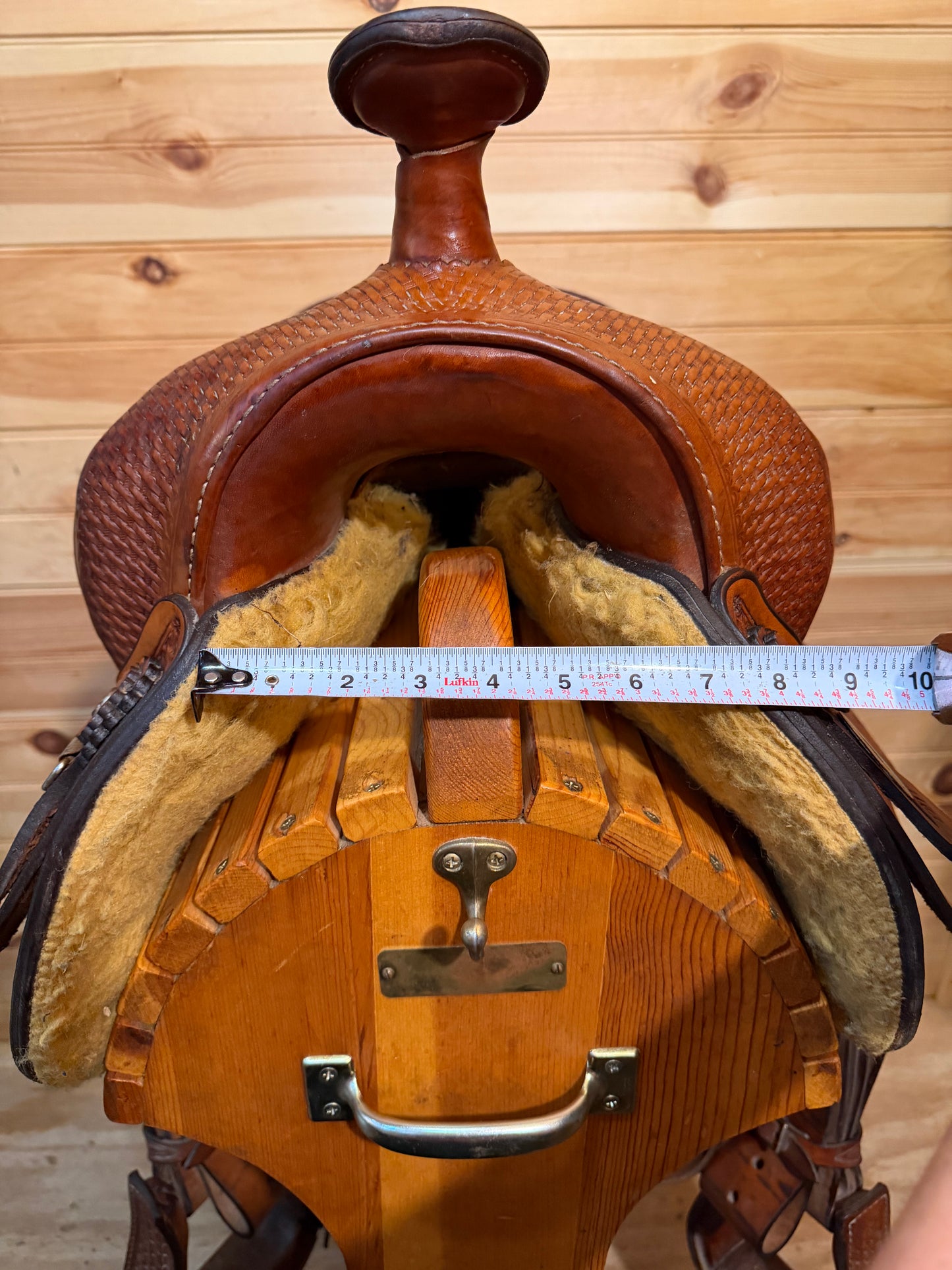 16.5” National Bridle Shop Tennessean Deluxe Western Saddle Model 2211