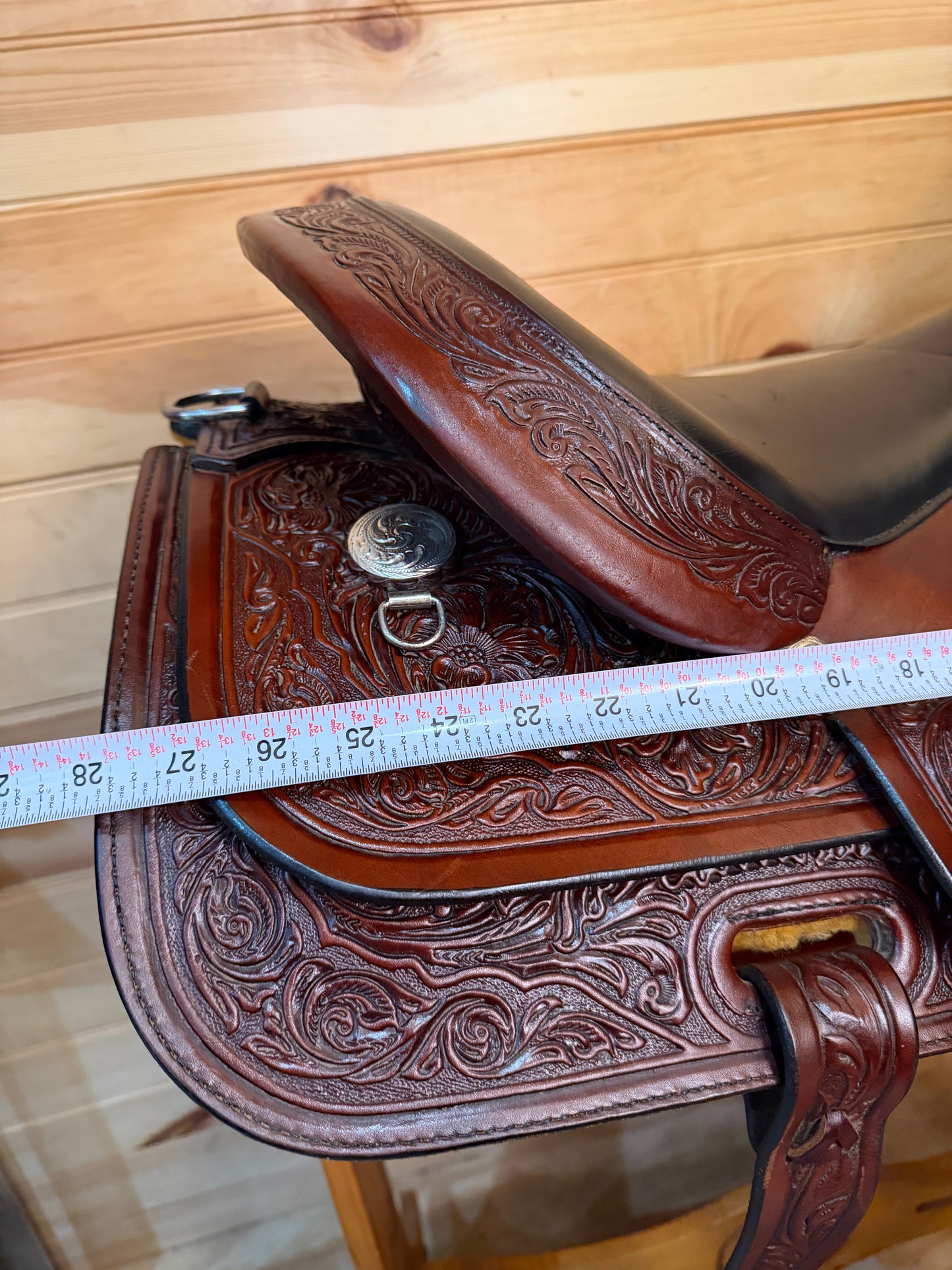 18” Circle Y Houston Western Trail Saddle Model 2610