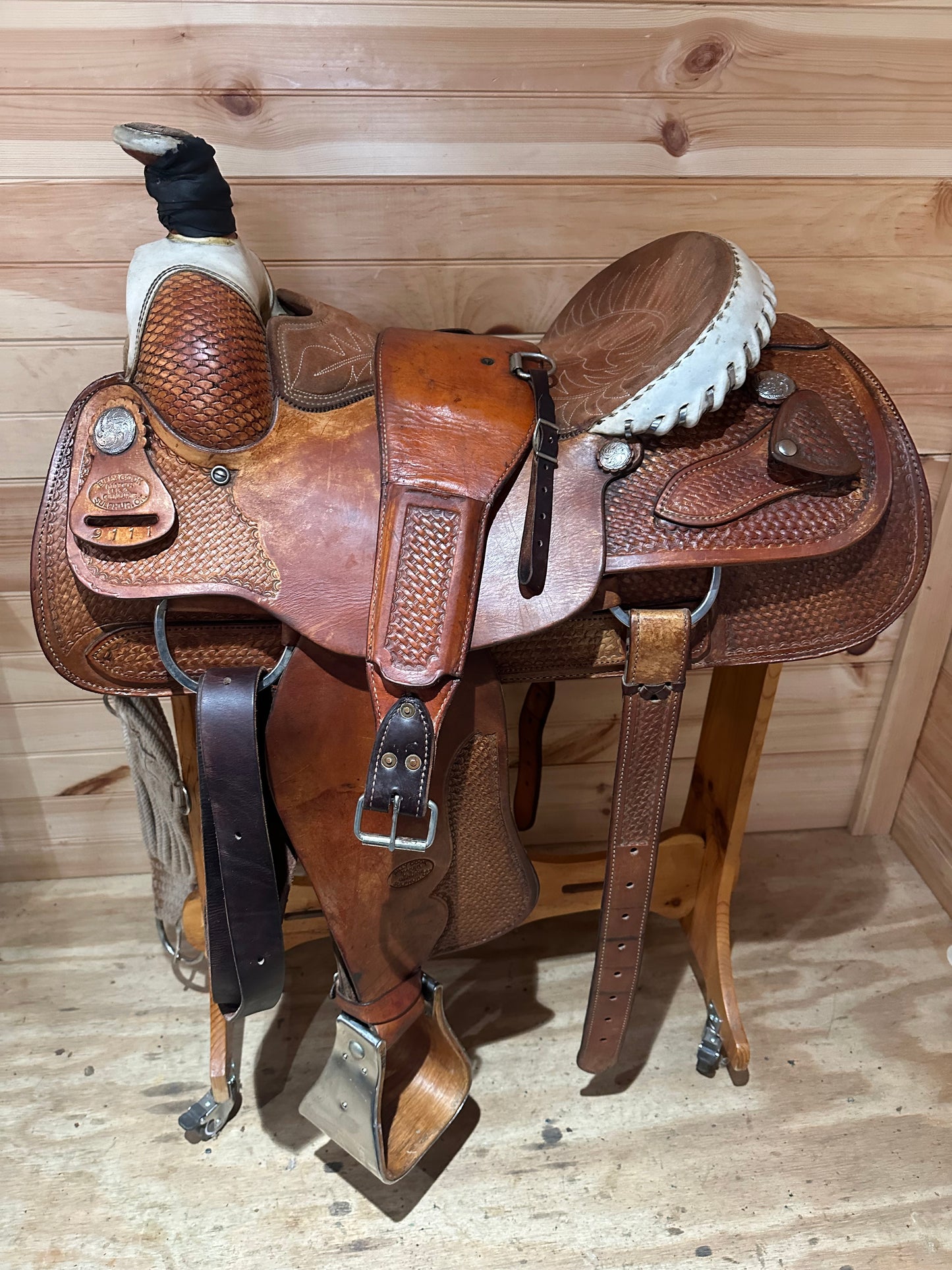 16” Billy Cook Basket Stamped Dally Team Roper Western Saddle 9111