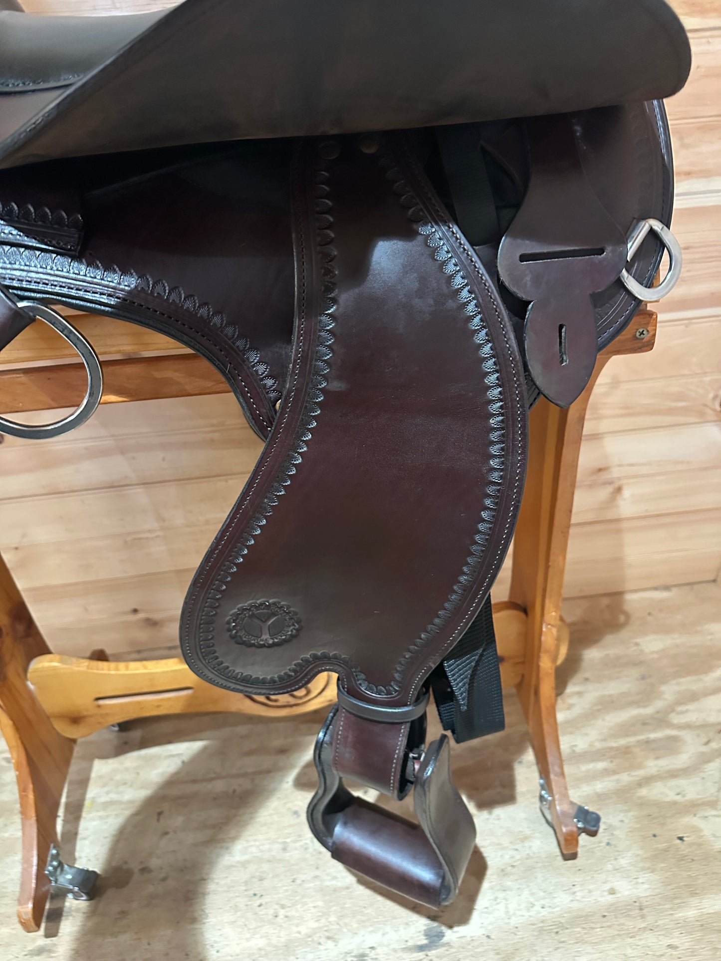 16” Circle Y Virginia Flex2 Trail Gaiter Gaited Endurance Saddle Model 1588 (2020)