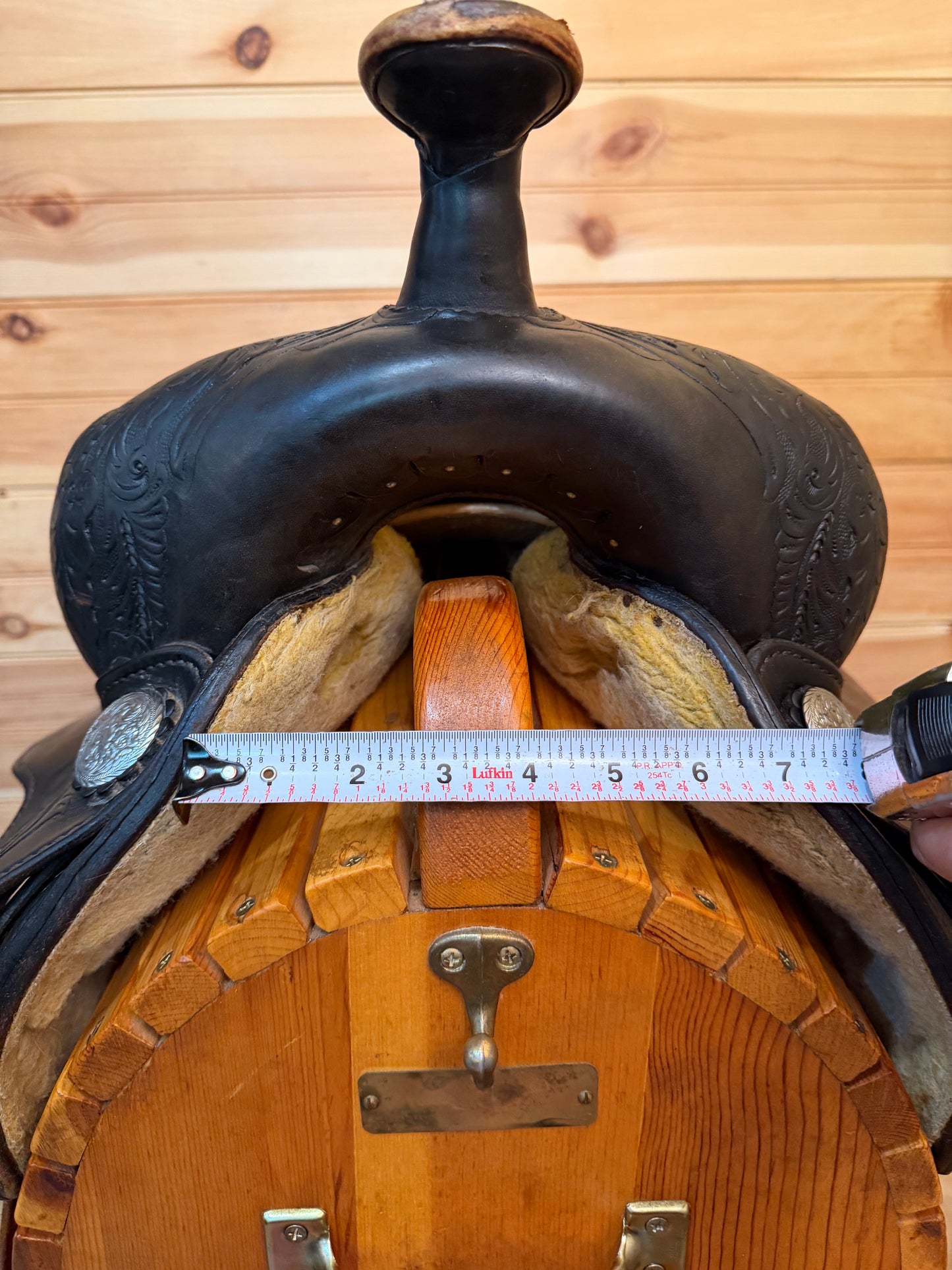 16” Circle Y Equitation Western Show Saddle Model 3866