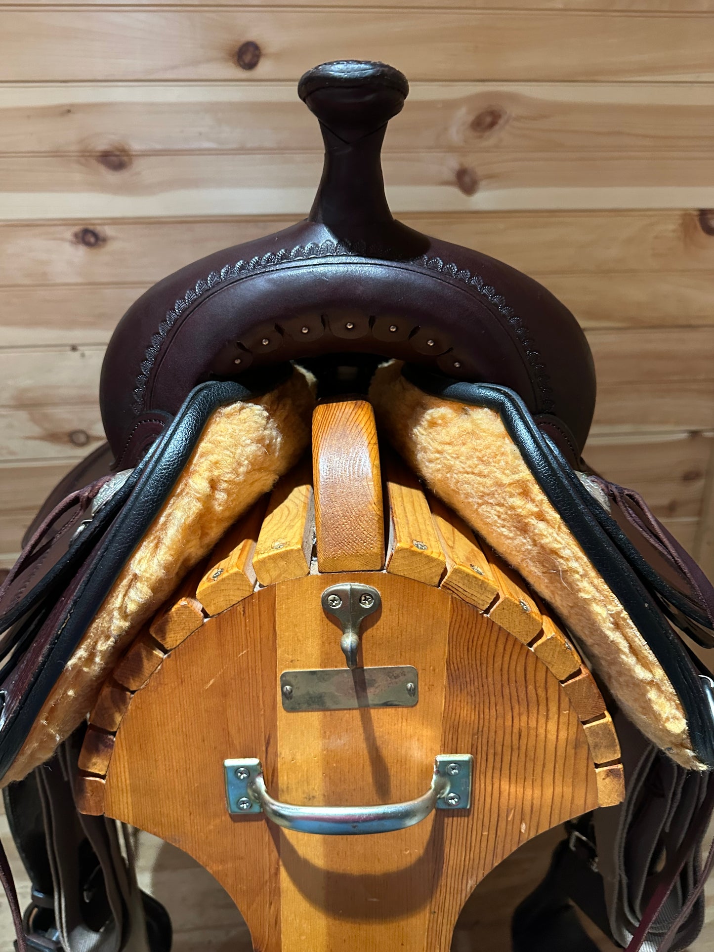 16” Circle Y Topeka Flex2 Western Trail Saddle Model 1651 (2021)