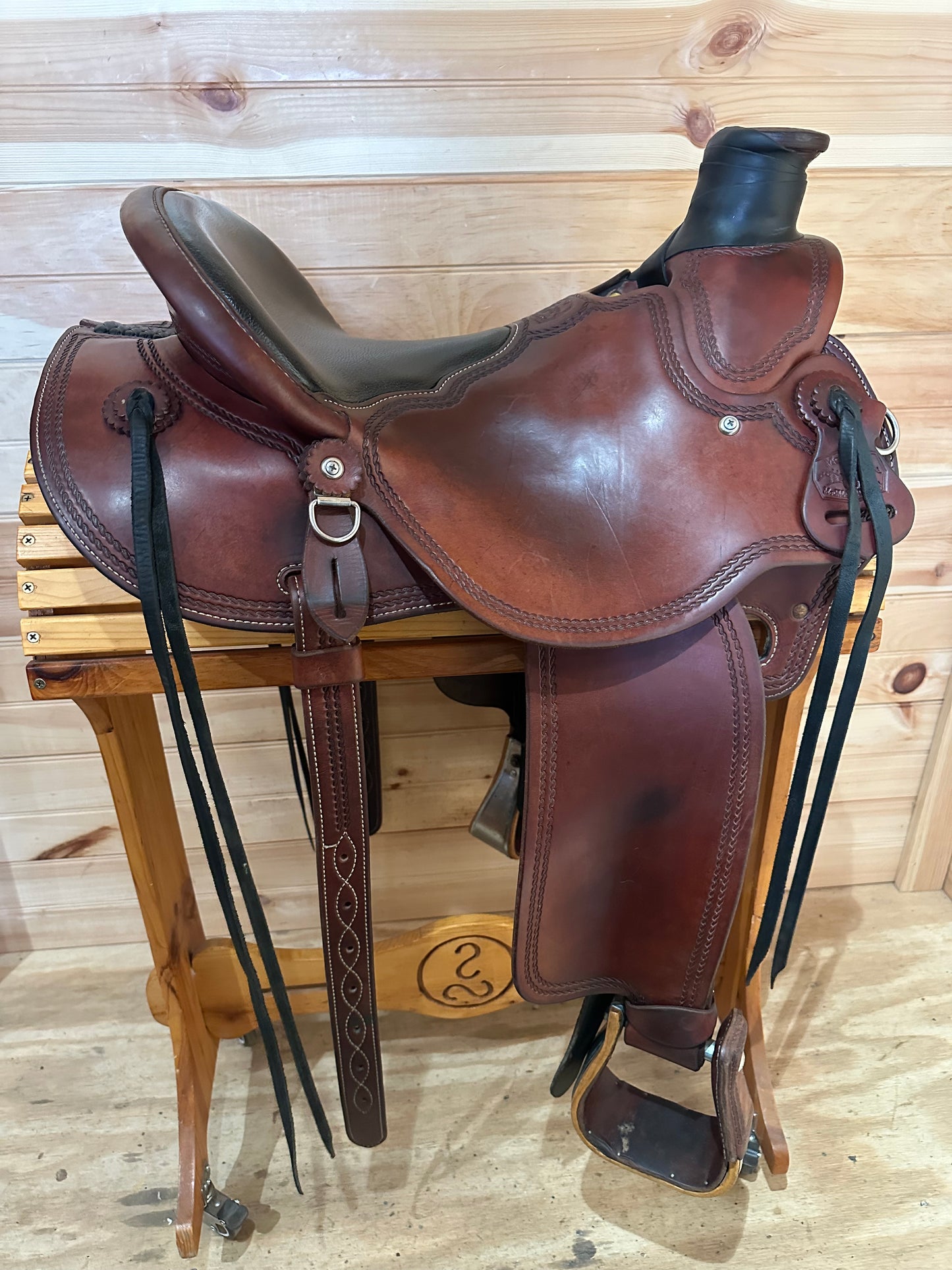 15.5” McCall Mclite Wade Western Saddle W147-917