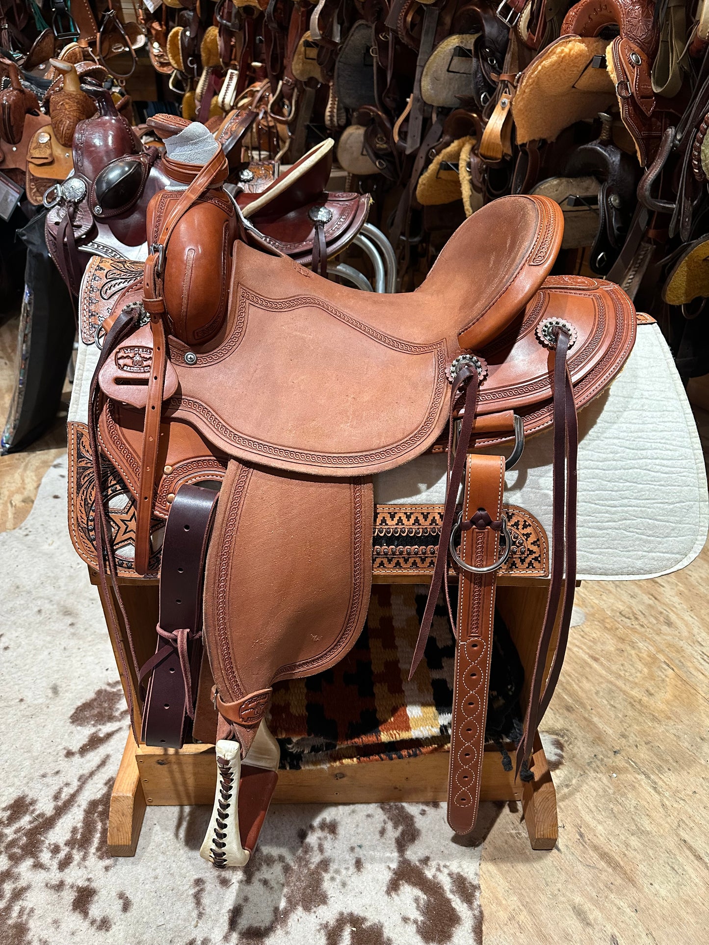 15.5” McCall Lady Pendleton All Around Western Ranch Saddle Model 197 1023