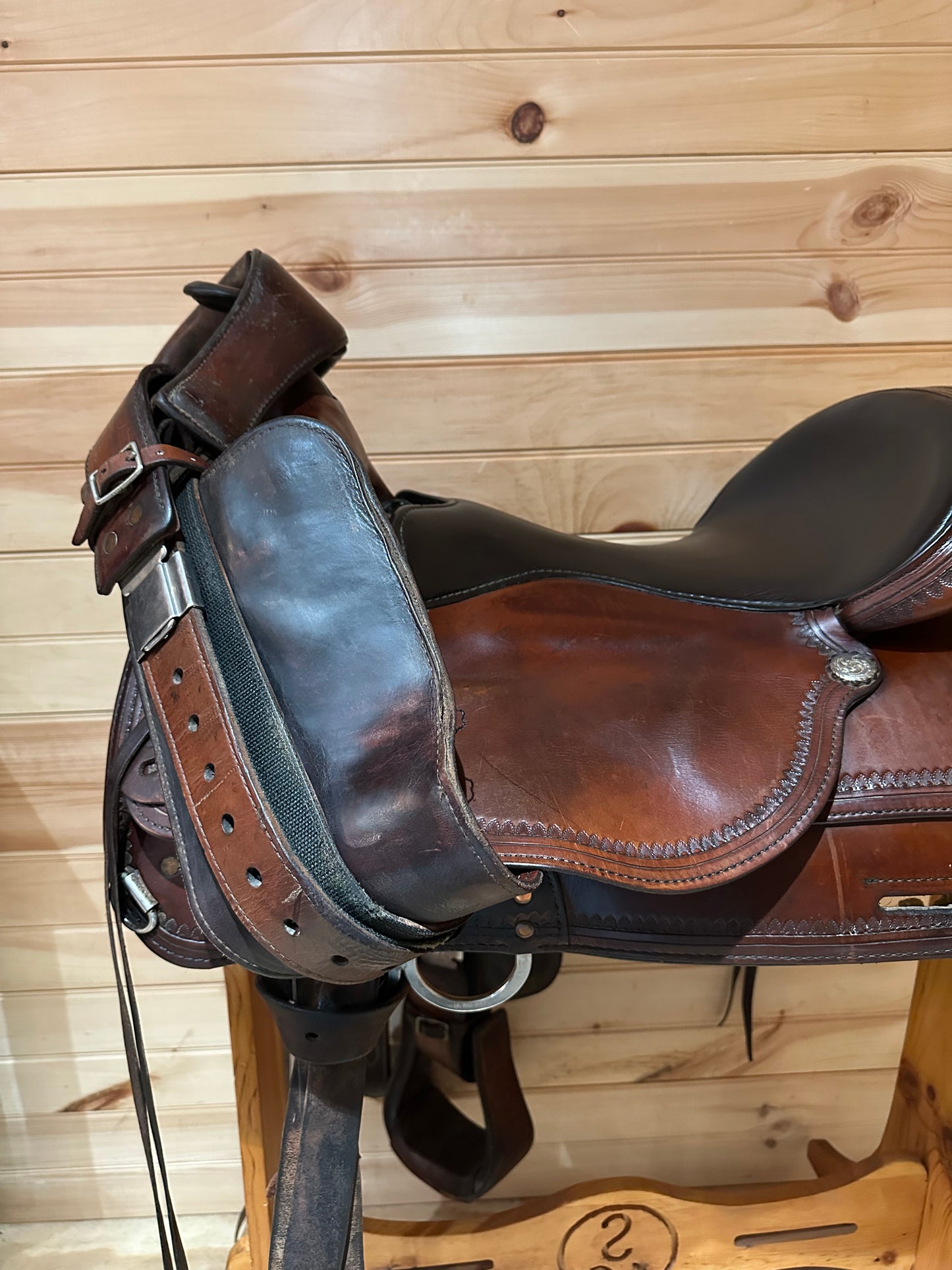 16” Circle Y Topeka Flex-Lite Western Trail Saddle Model 1551