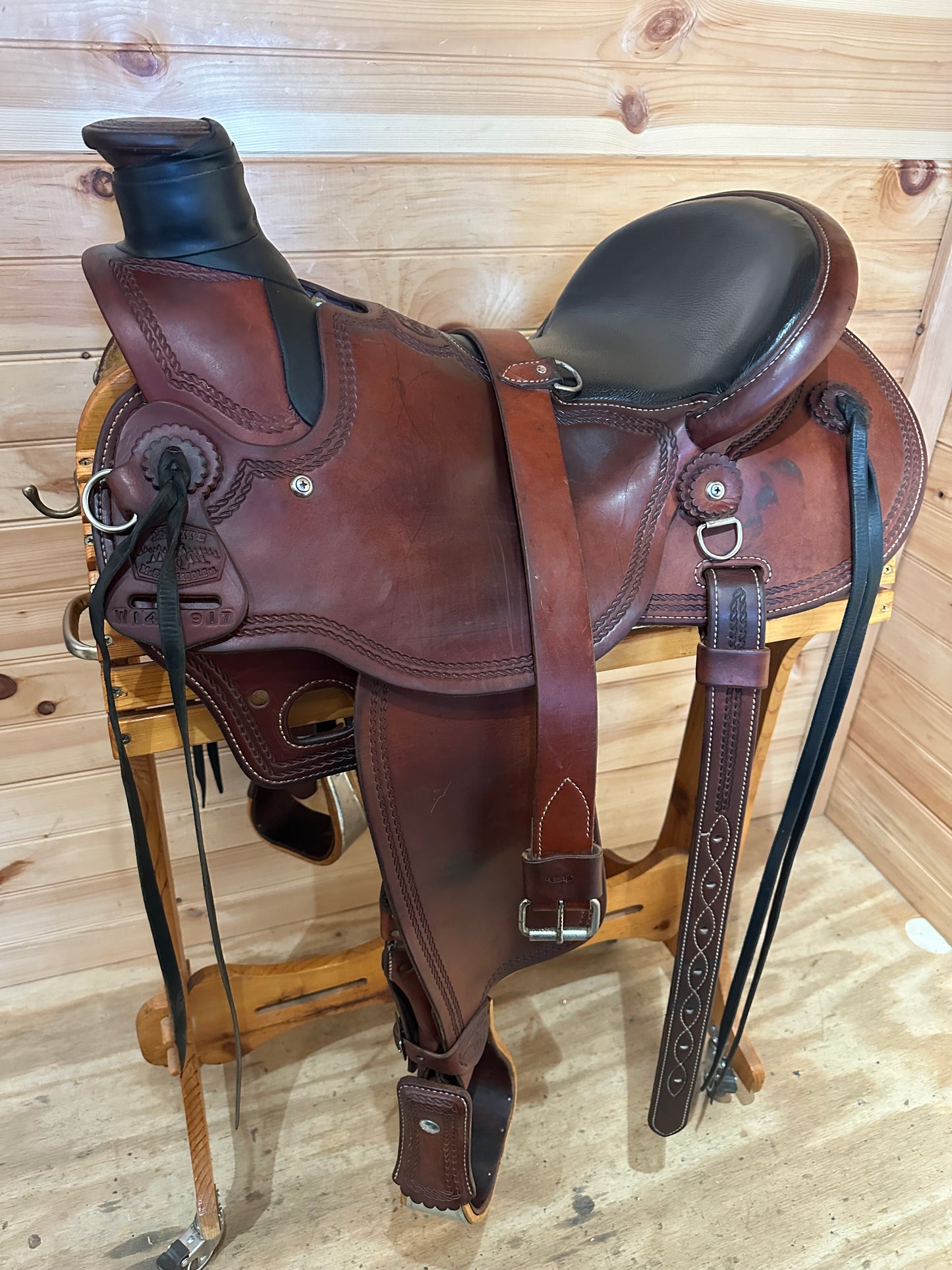 15.5” McCall Mclite Wade Western Saddle W147-917