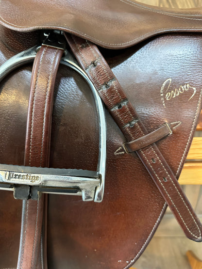 17” Pessoa Special Envoy Close contact/Jump Saddle