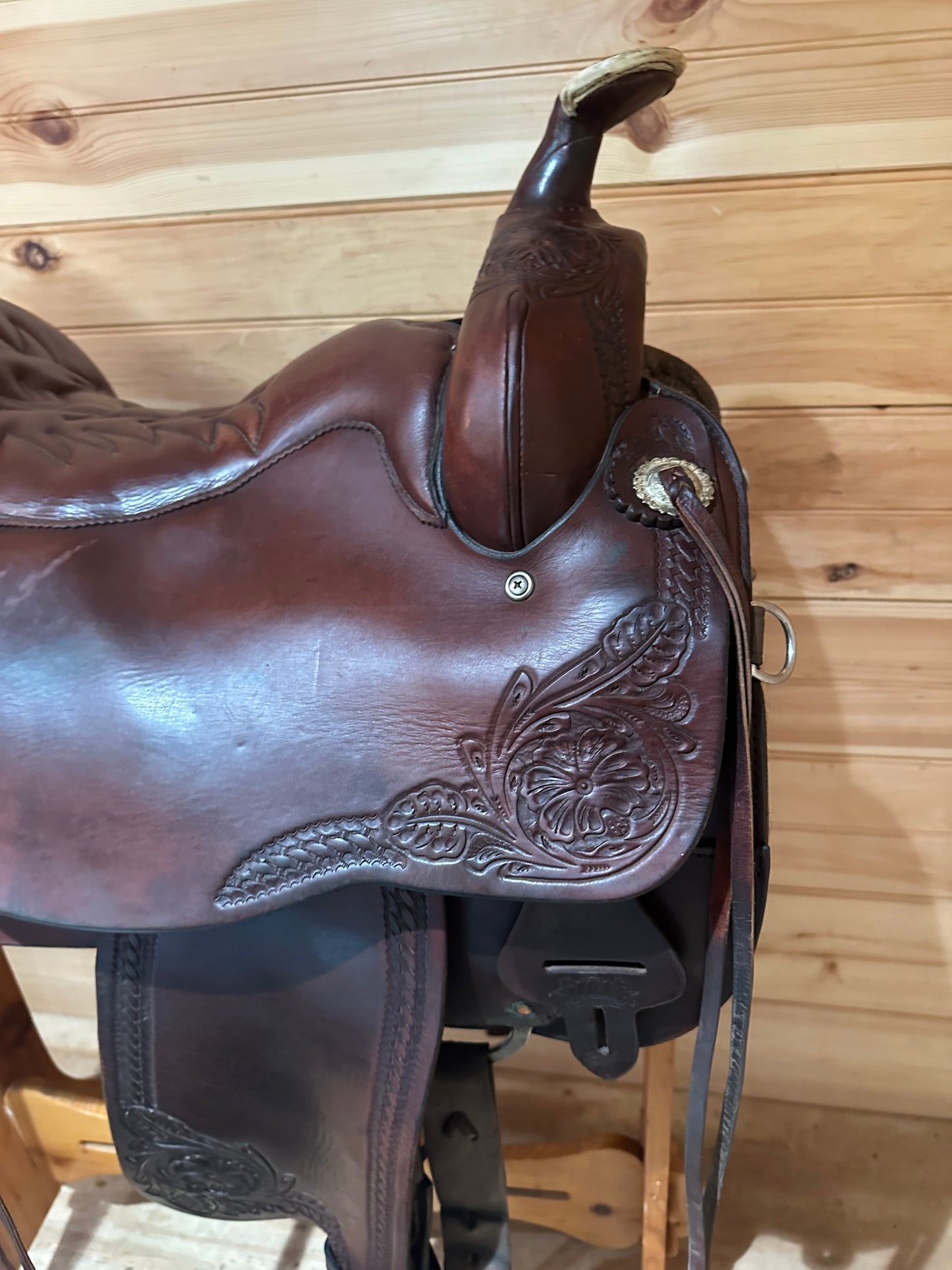 17.5” Tucker Ranch Hand Western Trail Saddle Model 250